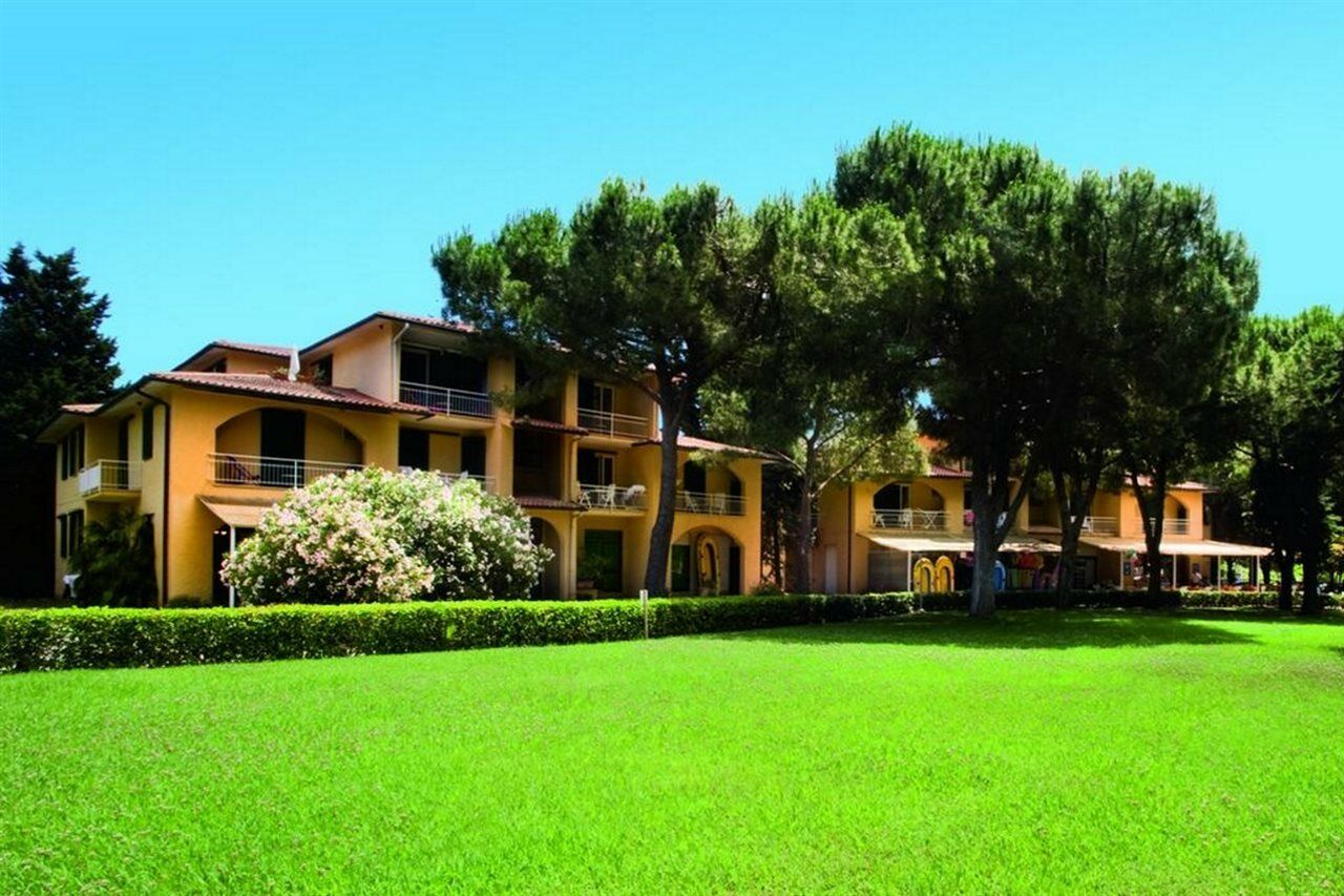 Residence Golfo Della Lacona Buitenkant foto