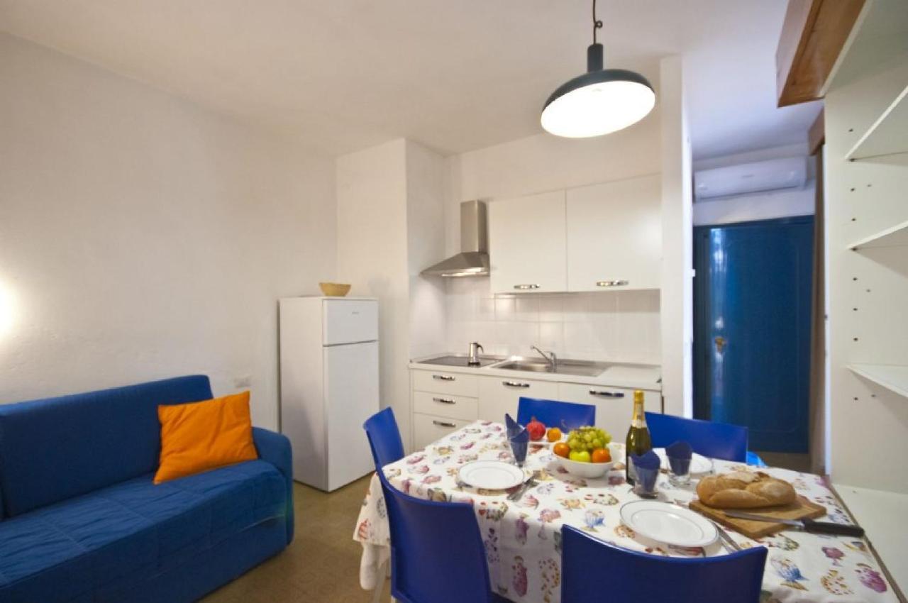 Residence Golfo Della Lacona Buitenkant foto