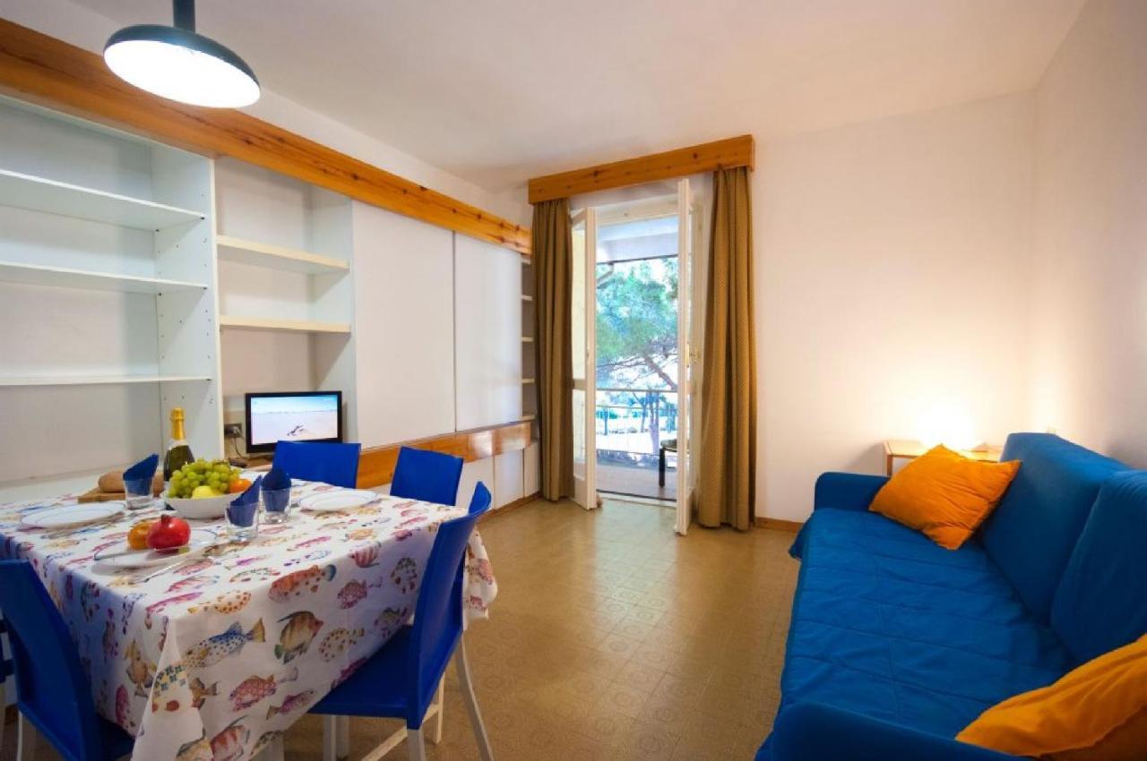Residence Golfo Della Lacona Buitenkant foto
